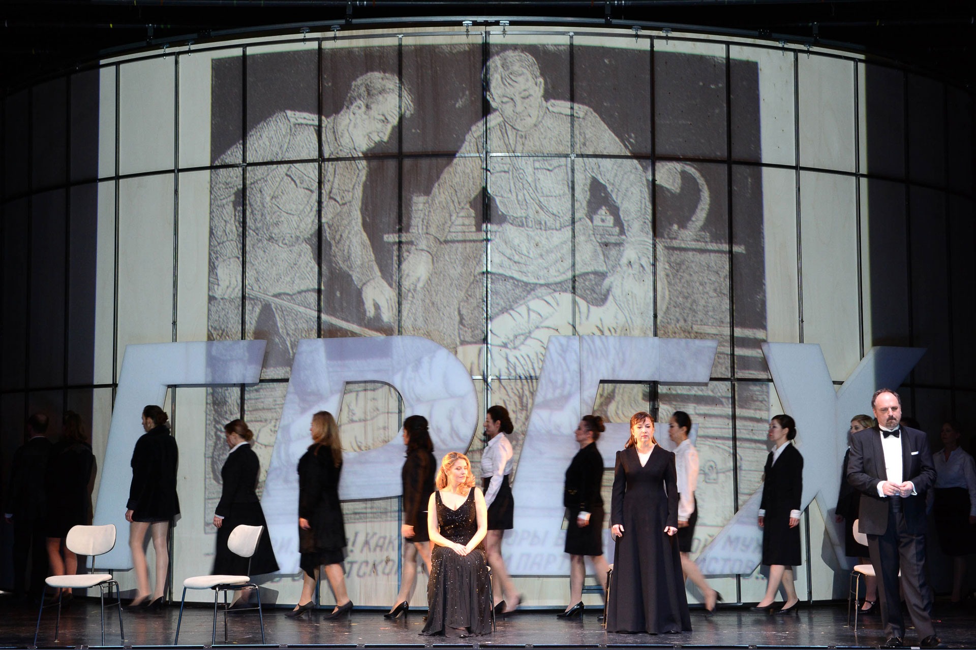 LADY MACBETH VON MZENSK-11